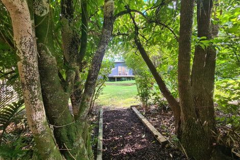 Photo of property in 70 Driving Creek Road, Coromandel, 3506