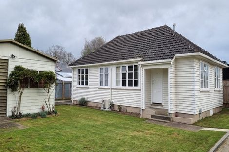 Photo of property in 18 Camp Street, Silverstream, Upper Hutt, 5019