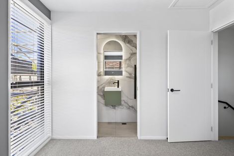 Photo of property in 3/92 Tennyson Street, Sydenham, Christchurch, 8023