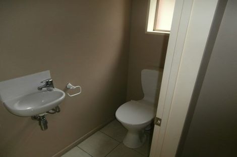 Photo of property in 42d Picton Avenue, Riccarton, Christchurch, 8011