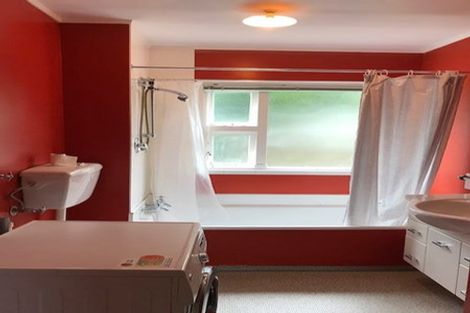 Photo of property in 2u2 Scarborough Terrace, Mount Victoria, Wellington, 6011