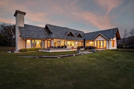 Photo of property in 186 Beacon Point Road, Wanaka, 9305