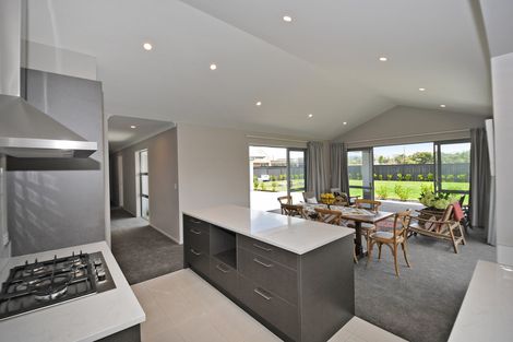 Photo of property in 6 Shearwater Lane, Point Wells, 0986