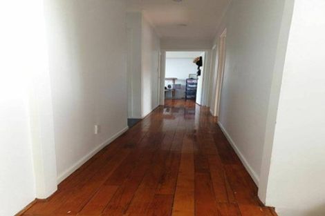 Photo of property in 329 East Coast Road, Mairangi Bay, Auckland, 0630