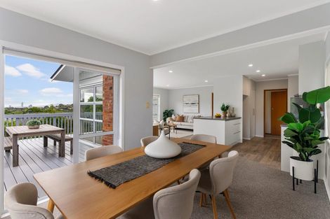 Photo of property in 34 Mcdowell Crescent, Hillcrest, Auckland, 0627
