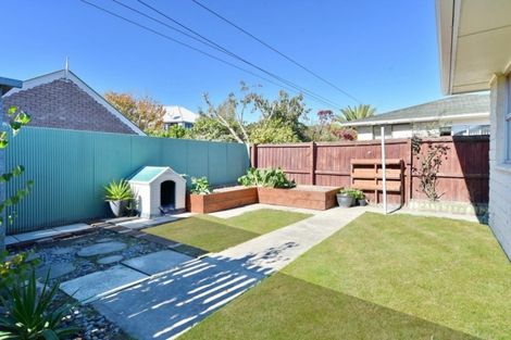 Photo of property in 10 Salford Avenue, Redwood, Christchurch, 8051