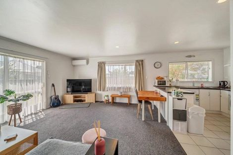 Photo of property in 44b Waihi Road, Hawera, 4610