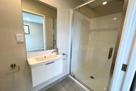 Photo of property in 11 Whati Lane, Henderson, Auckland, 0612