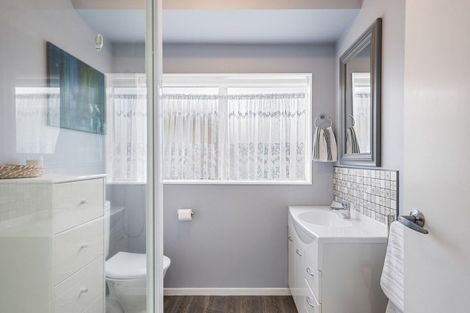 Photo of property in Rangeview Villas, 16/9 Fuller Close, Levin, 5510