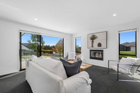 Photo of property in 4 Flounder Drive, Omokoroa, 3114