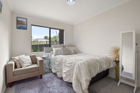 Photo of property in 1/919 Whangaparaoa Road, Manly, Whangaparaoa, 0930