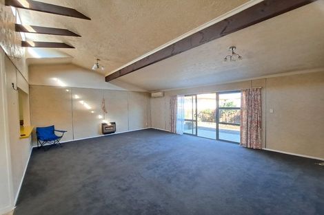 Photo of property in 345 High Street, Hawera, 4610