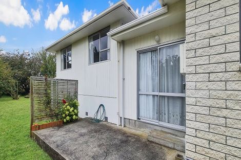 Photo of property in 24 Oaklea Avenue, Marton, 4710