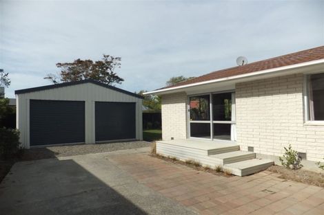 Photo of property in 64 Crofton Road, Harewood, Christchurch, 8051