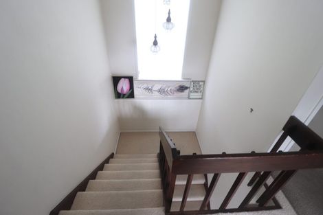 Photo of property in 1/37 Shanaway Rise, Hillcrest, Auckland, 0627