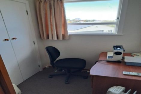 Photo of property in 2 Lansdowne Crescent, Glenview, Hamilton, 3206