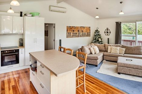 Photo of property in 19 Holmes Grove, Naenae, Lower Hutt, 5011