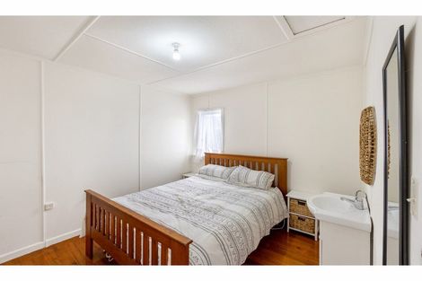 Photo of property in 50 Sea View Road, Baylys Beach, Dargaville, 0377