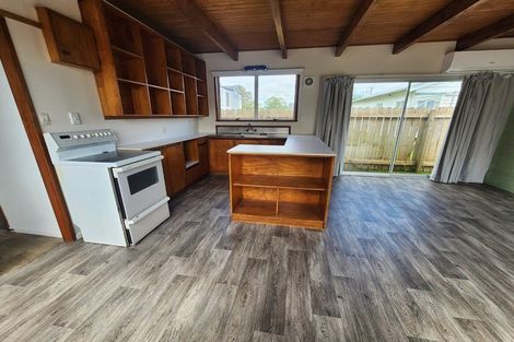 Photo of property in 3 Glen Norman Avenue, Henderson, Auckland, 0610