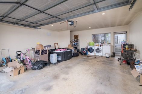 Photo of property in 15 Lenore Road, Favona, Auckland, 2024