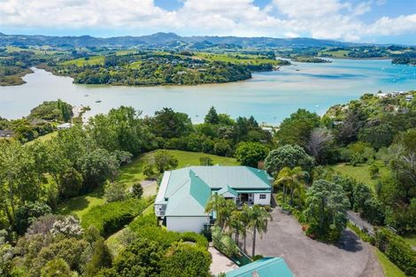 Photo of property in 1228 Sandspit Road, Sandspit, Warkworth, 0982