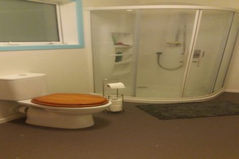 Photo of property in 33 Miranda Street, Cannons Creek, Porirua, 5024
