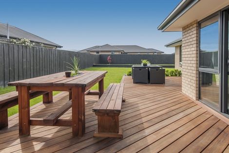 Photo of property in 7 Northmoor Boulevard, Rolleston, 7615