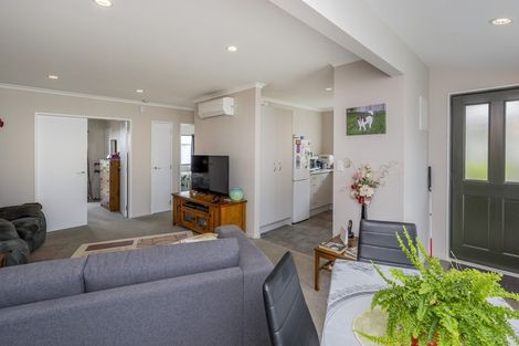Photo of property in Rangeview Villas, 26/9 Fuller Close, Levin, 5510
