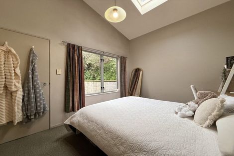 Photo of property in 36 Todman Street, Brooklyn, Wellington, 6021