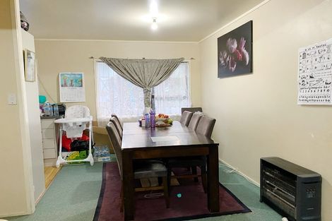 Photo of property in 21 Wattle Street, New Lynn, Auckland, 0600