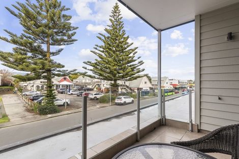 Photo of property in 4-u8 Seaview Road, Paraparaumu Beach, Paraparaumu, 5032