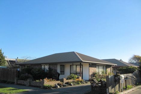 Photo of property in 17 Wiremu Street, Redwood, Christchurch, 8051