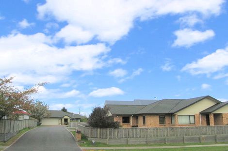 Photo of property in 51 Kiddle Drive, Hilltop, Taupo, 3330