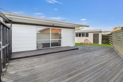 Photo of property in 41 Acacia Street, Kelvin Grove, Palmerston North, 4414