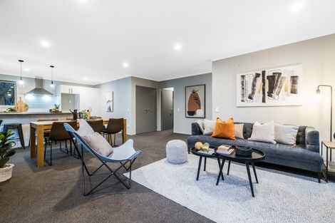 Photo of property in 34 Mooring Close, Whitby, Porirua, 5024