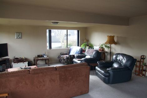 Photo of property in 11 Glengarry Place, Hilltop, Taupo, 3330