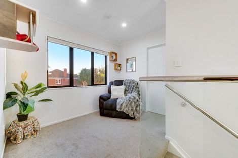 Photo of property in 2 Dewan Lane, Papatoetoe, Auckland, 2025