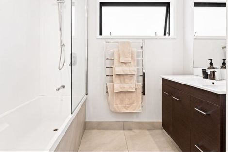 Photo of property in 74 Mapou Road, Hobsonville, Auckland, 0616