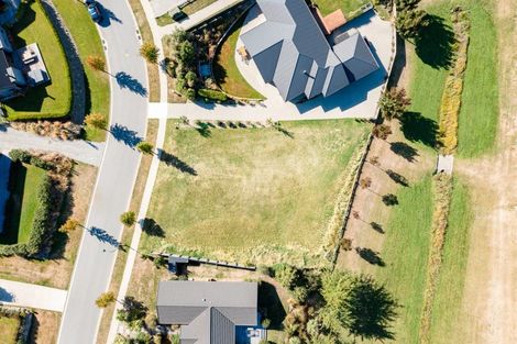 Photo of property in 44 Minaret Ridge, Wanaka, 9305