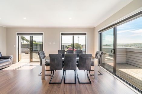 Photo of property in 51 Endeavour Drive, Whitby, Porirua, 5024