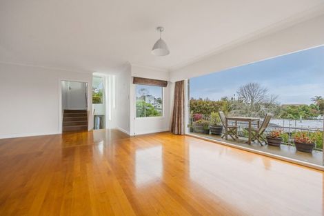 Photo of property in 17 Bevyn Street, Castor Bay, Auckland, 0620