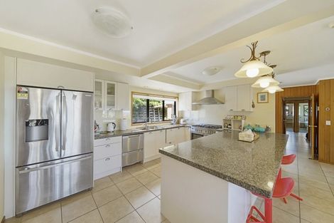 Photo of property in 307 Kaipara Road, Papakura, 2582