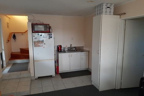 Photo of property in 12 Ozone Road, Stanmore Bay, Whangaparaoa, 0932