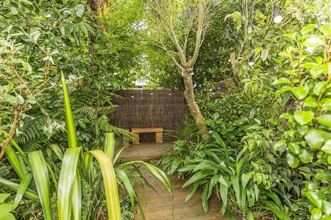 Photo of property in 24 Marsden Avenue, Karori, Wellington, 6012
