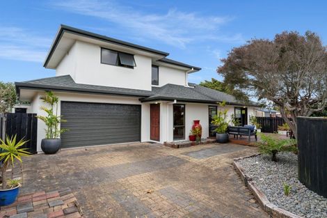 Photo of property in 124b Dickson Road, Papamoa Beach, Papamoa, 3118