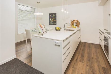 Photo of property in 9 Bickerton Way, Flat Bush, Auckland, 2019