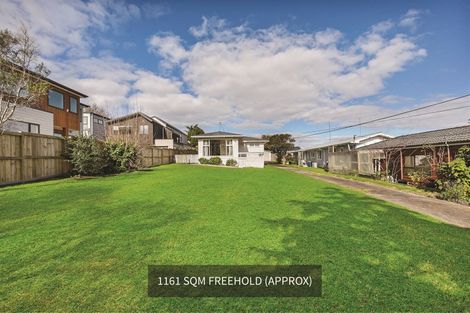 Photo of property in 10 Pax Avenue, Forrest Hill, Auckland, 0620