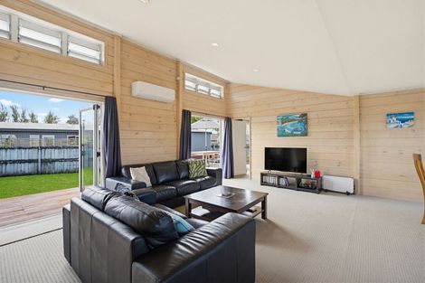 Photo of property in 42 Carina Way, Whitianga, 3510