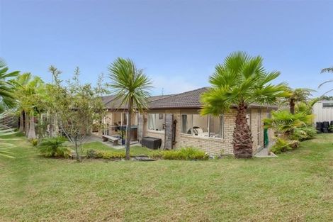 Photo of property in 12 Elkstone Place, Henderson, Auckland, 0612