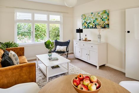Photo of property in 1u3 Rixon Grove, Mount Victoria, Wellington, 6011
